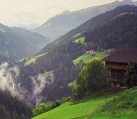 Alta badia italy foto